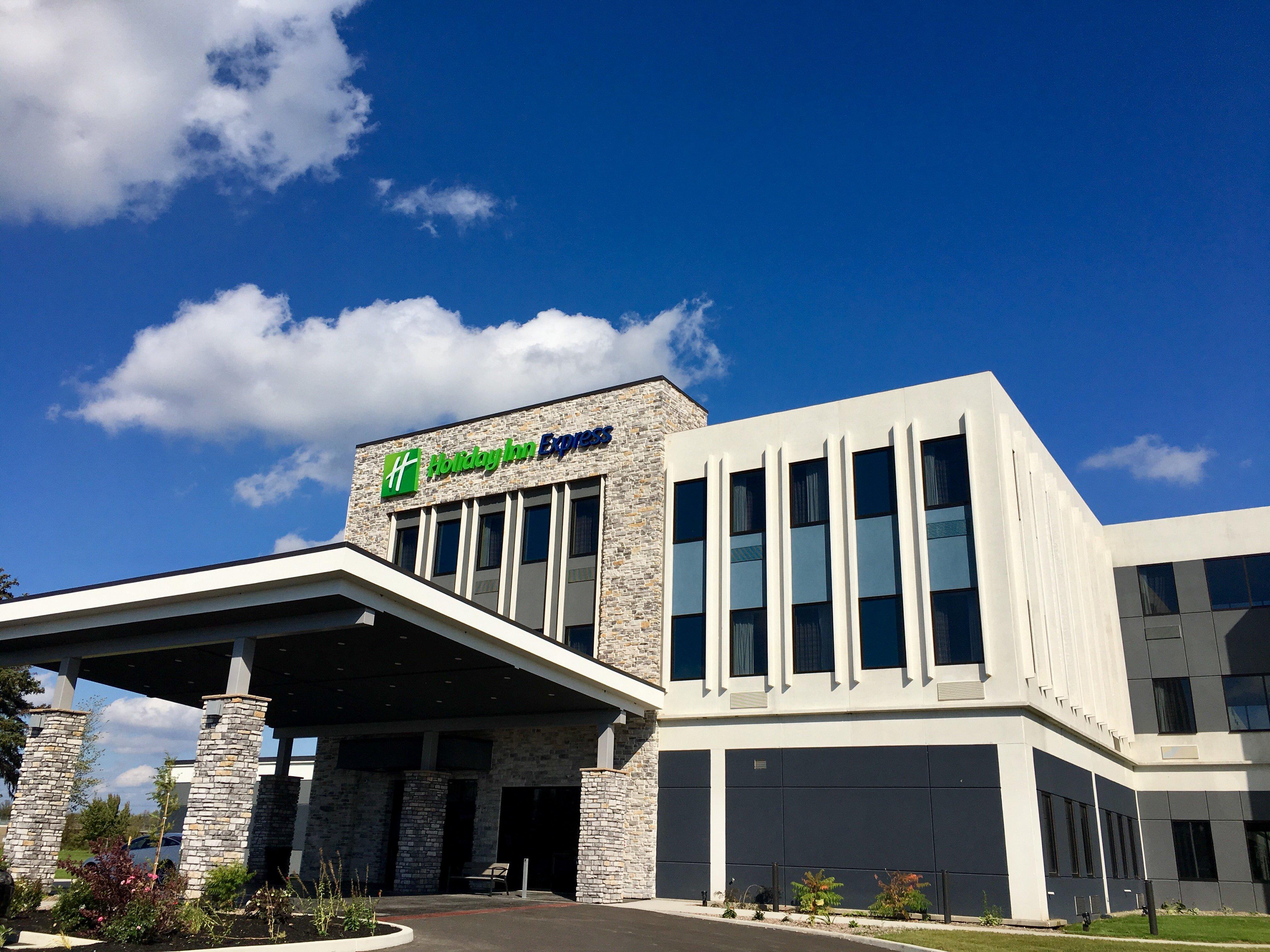 Holiday Inn Express - Grand Island By Ihg Exterior photo