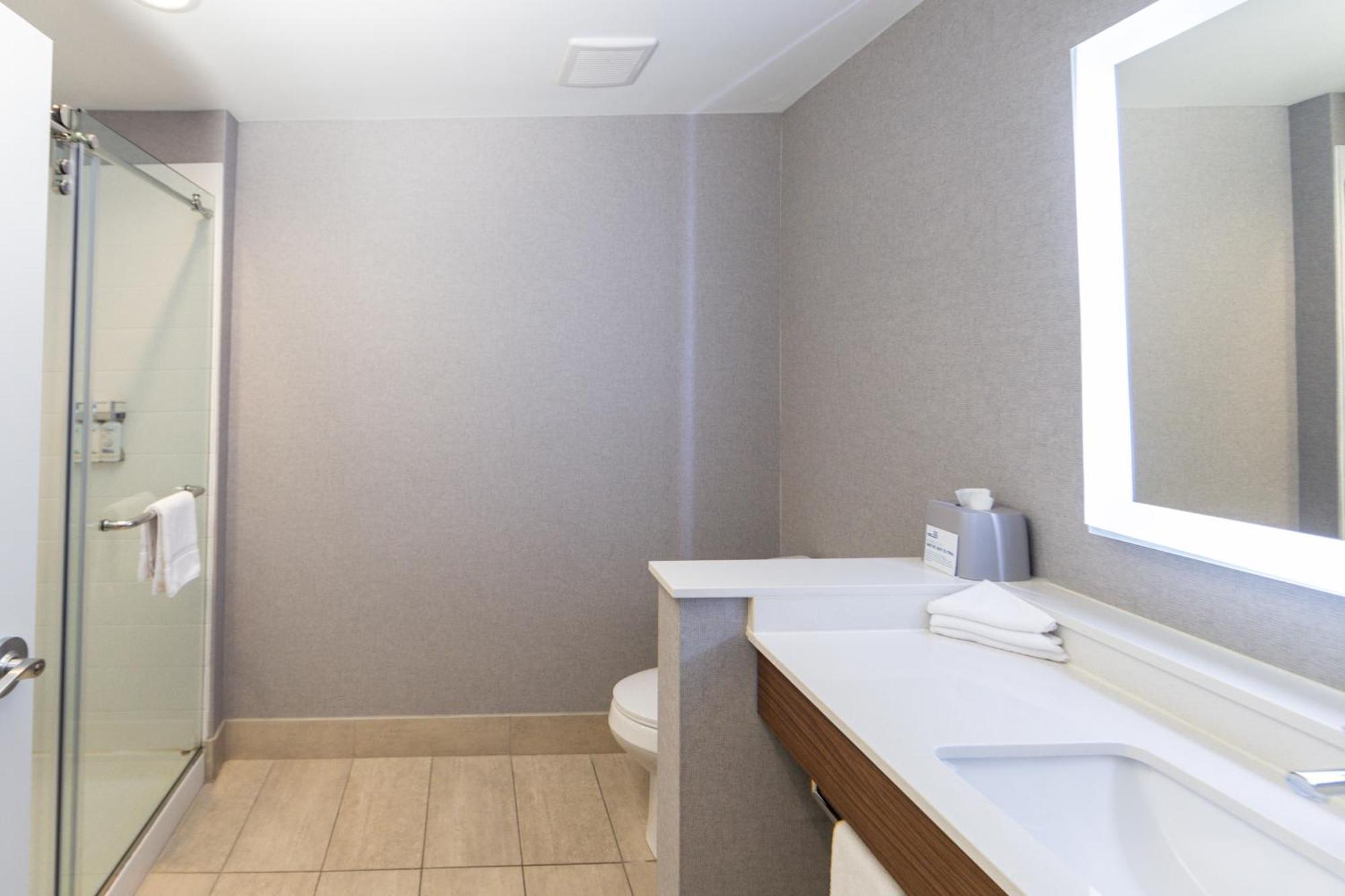 Holiday Inn Express - Grand Island By Ihg Exterior photo