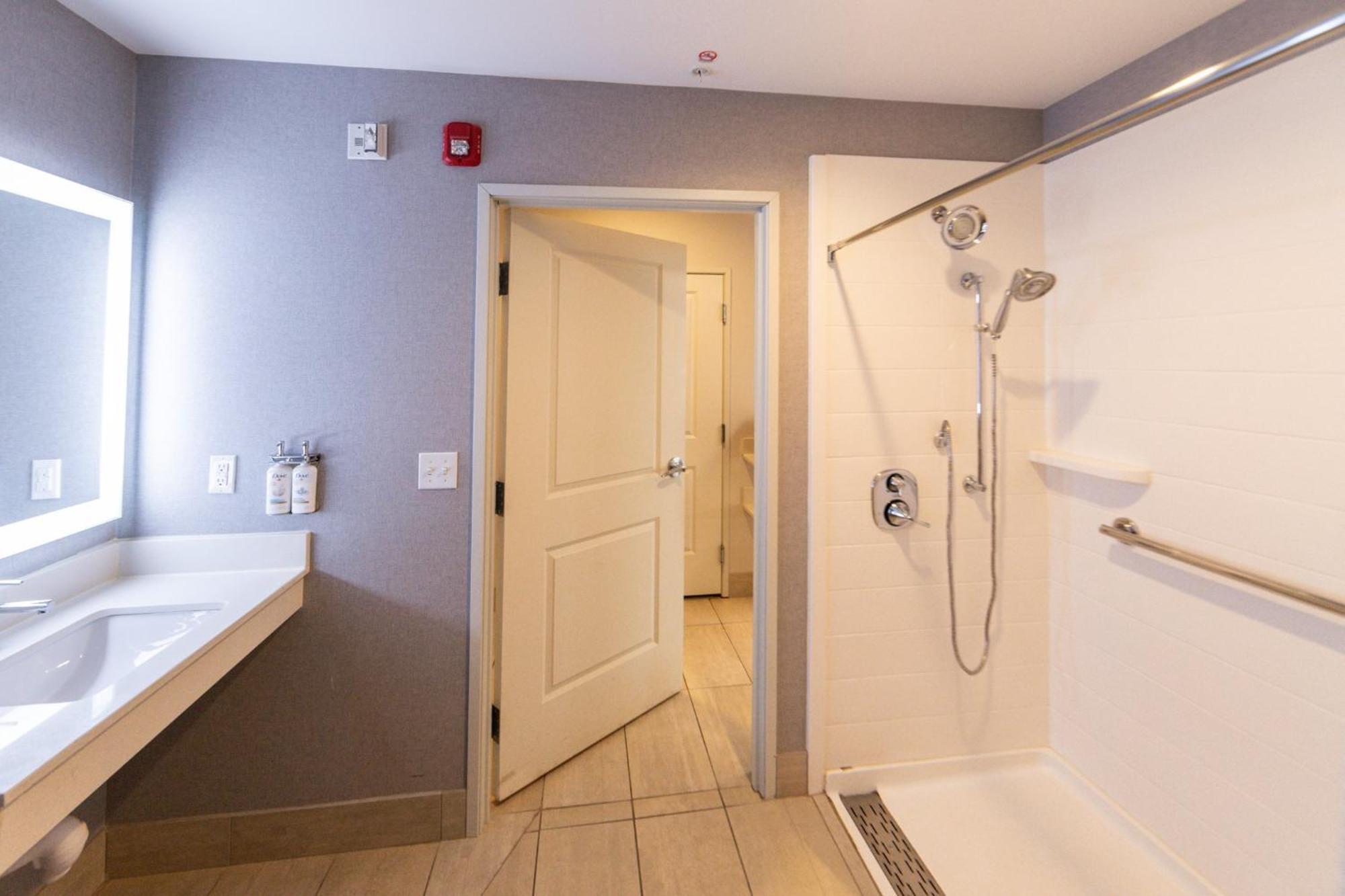 Holiday Inn Express - Grand Island By Ihg Exterior photo