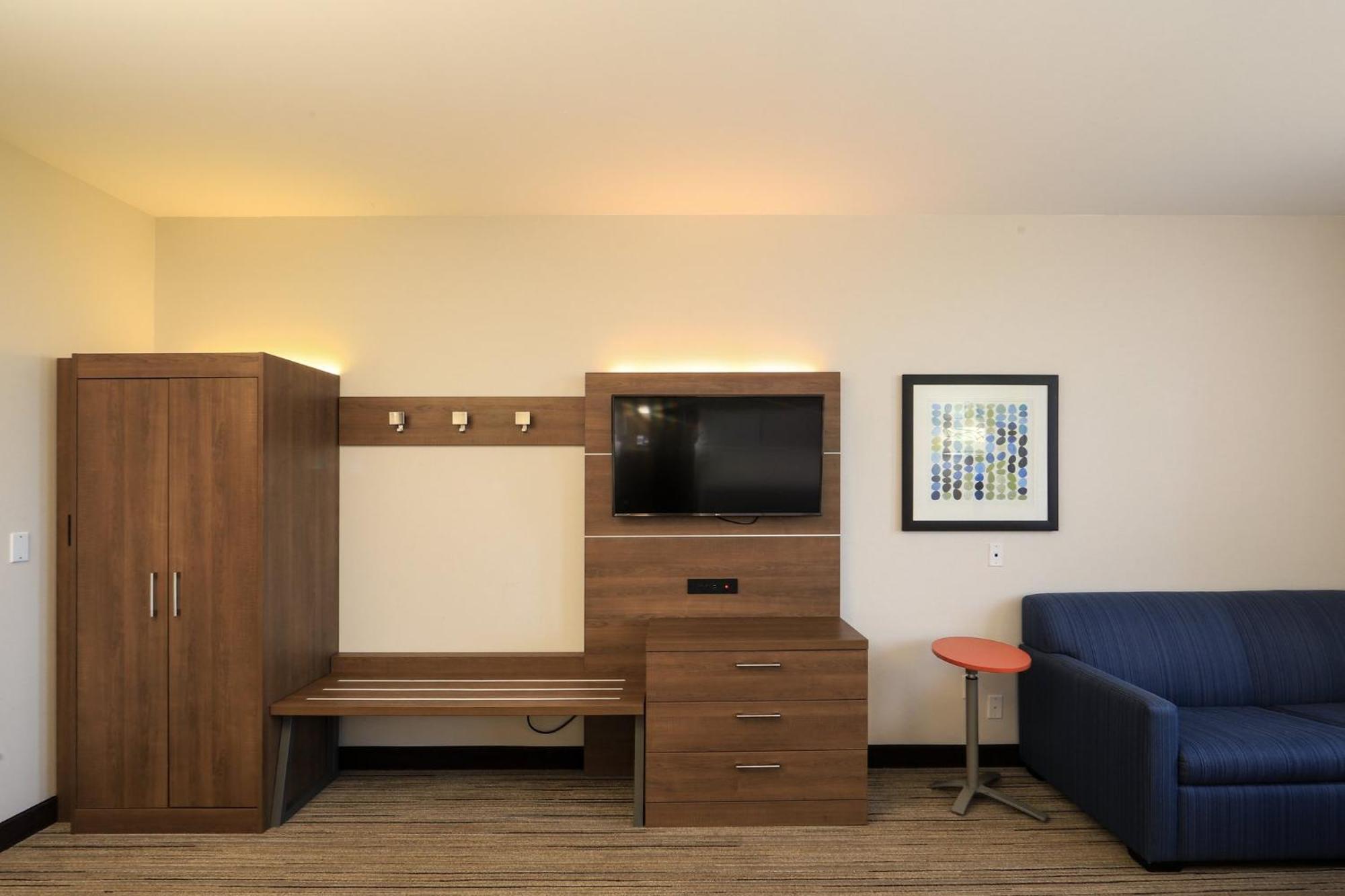 Holiday Inn Express - Grand Island By Ihg Exterior photo