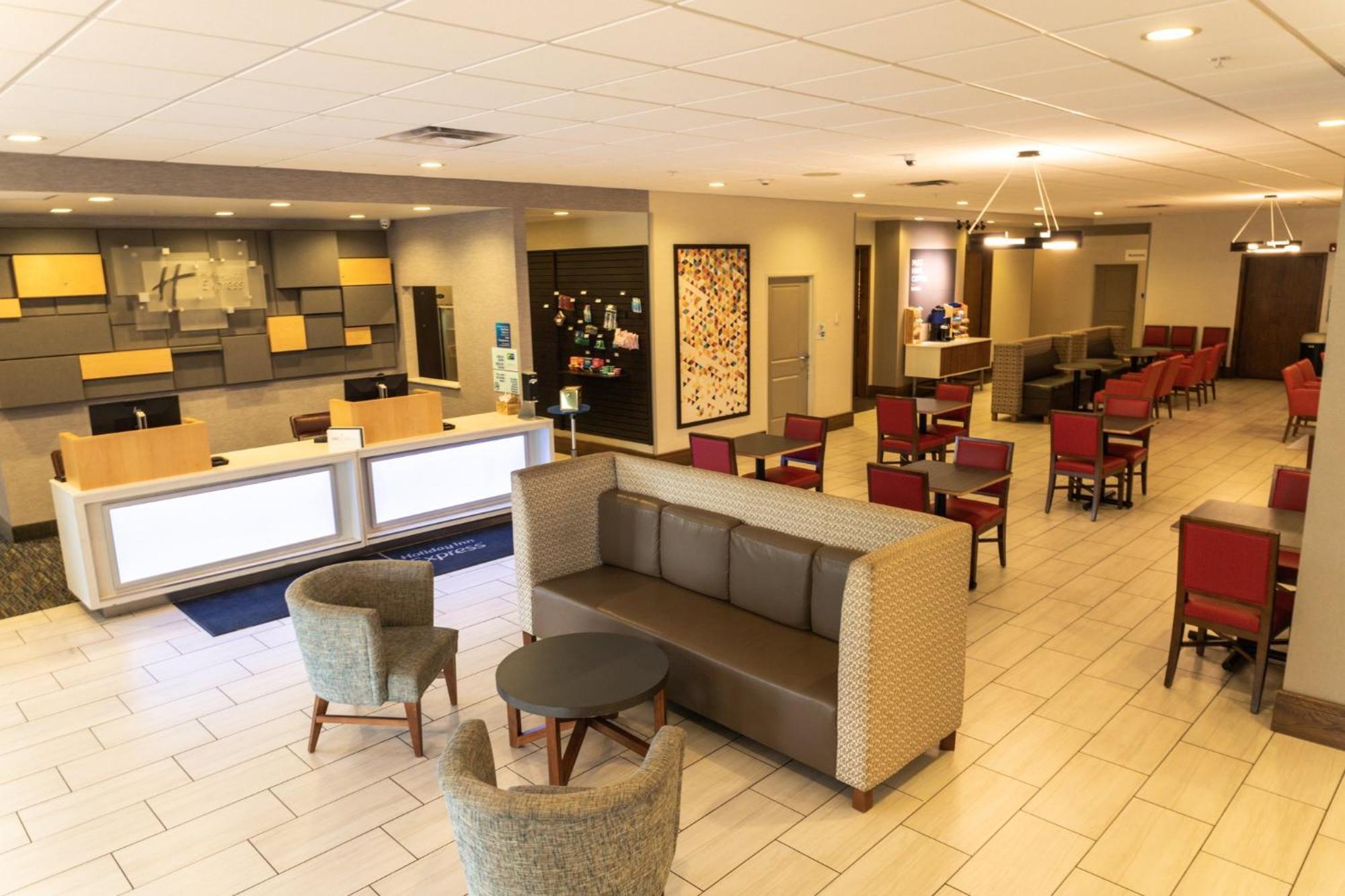 Holiday Inn Express - Grand Island By Ihg Exterior photo