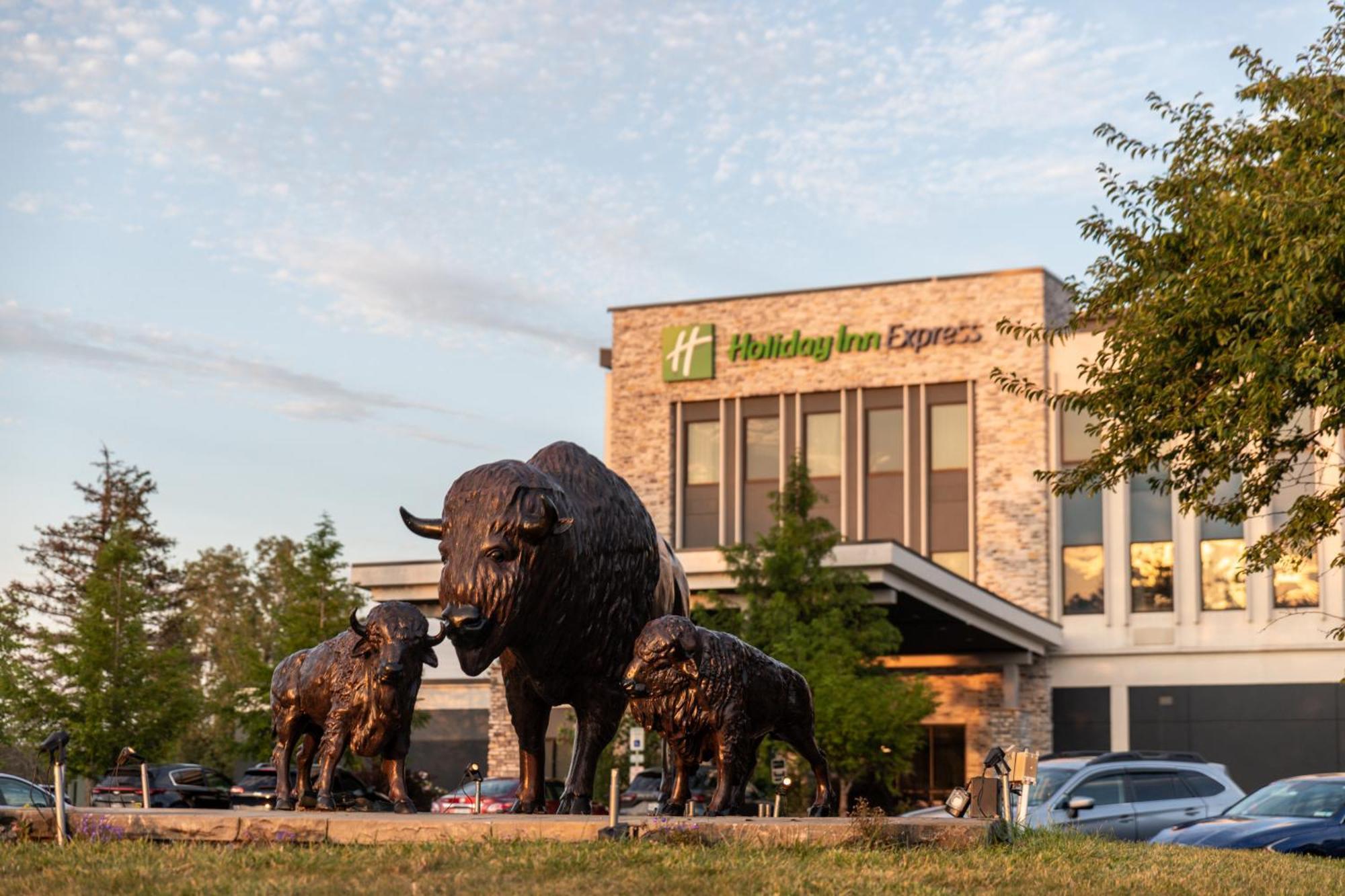 Holiday Inn Express - Grand Island By Ihg Exterior photo
